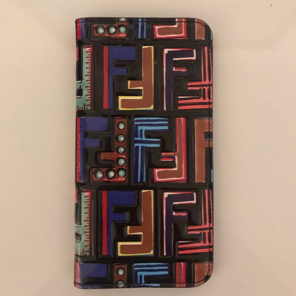Fendi spring summer 2018 iPhone 7 Plus case/wallet